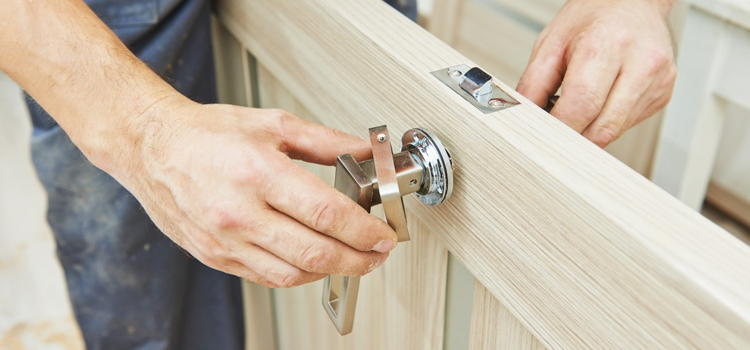 interior door repair Aliso Viejo