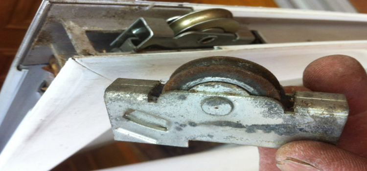 screen door roller repair in Aliso Viejo